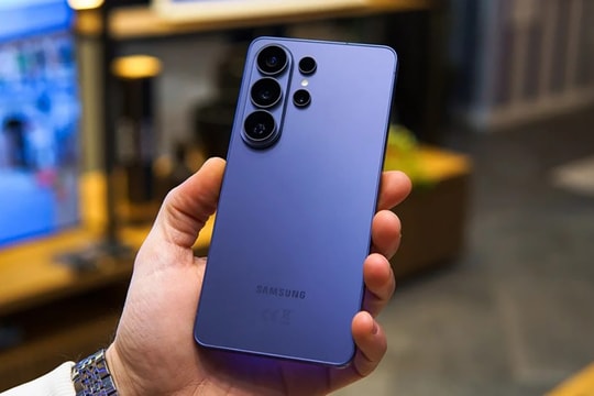 Samsung Galaxy S27 có thể thay đổi đột phá thiết kế và phần cứng camera