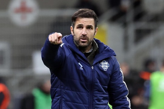 Chelsea và Cesc Fabregas: Tại sao sự lãng mạn lúc này là một canh bạc nguy hiểm?