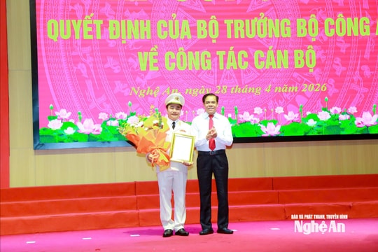 Công bố quyết định điều động và bổ nhiệm Phó Giám đốc Công an tỉnh Nghệ An