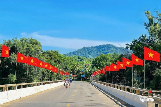 Lan tỏa lòng yêu nước trong những ngày tháng Tư lịch sử