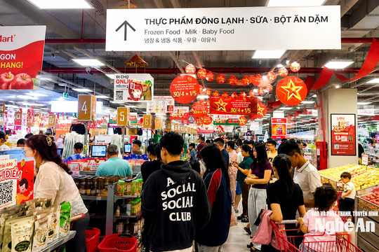 Nhiều trung tâm thương mại, khu vui chơi tại Nghệ An hút khách dịp lễ