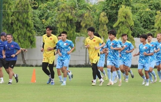 Việt Nam giành quyền đăng cai Vòng loại U20 châu Á 2027 và chuyển động bóng đá Việt 1/5