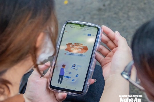 Cảnh giác với 'bẫy' việc nhẹ lương cao