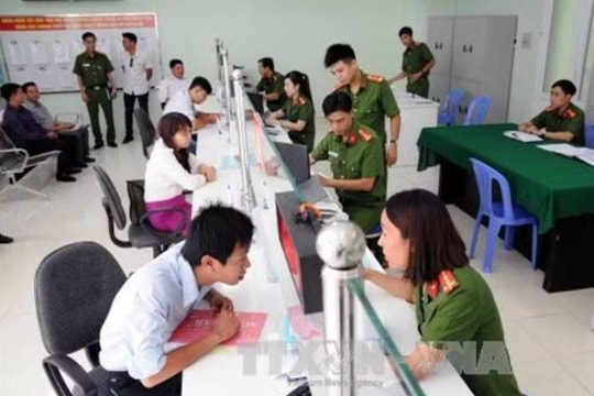 Thủ tướng yêu cầu tiếp tục rà soát để cắt giảm, đơn giản hóa thủ tục hành chính​