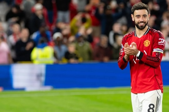 Bruno Fernandes: Chìa khóa vạn năng của Man United trước thềm derby với Liverpool