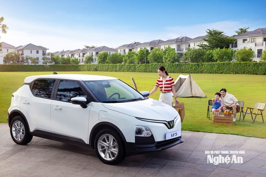 SUV đô thị “tiết kiệm kép” VinFast VF 5: Mua dễ, nuôi còn dễ hơn