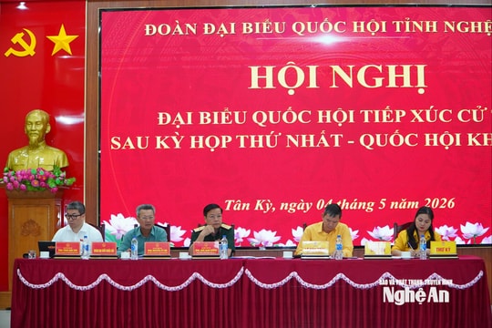 Đoàn đại biểu Quốc hội tỉnh Nghệ An tiếp xúc cử tri xã Tân Kỳ