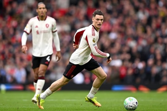 Liverpool và bài toán 157 triệu đô mang tên Florian Wirtz sau thất bại trước Man Utd