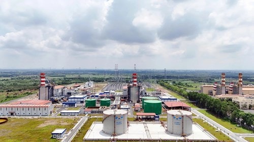 Bộ Công Thương đề xuất nâng sản lượng điện hợp đồng LNG lên 75% để gỡ nút thắt tài chính