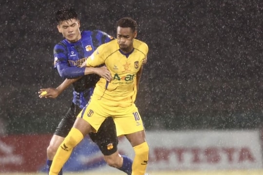 Vòng 22 V-League 2025/2026 biến động mạnh: 10 trụ cột vắng mặt vì án treo giò