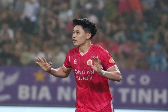 Nguyễn Đình Bắc rực sáng giúp CLB Công An Hà Nội thâu tóm giải thưởng V-League tháng 4