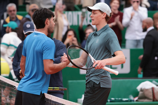 Sinner thiết lập trật tự mới tại ATP Tour: Vượt trội Alcaraz và biến số mang tên Djokovic