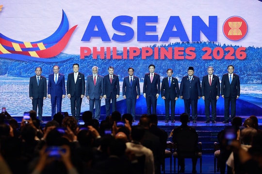 Thủ tướng Lê Minh Hưng bắt đầu các hoạt động tại Hội nghị Cấp cao ASEAN 48