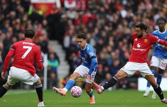 Sunderland vs Man United: Bruno Fernandes hướng tới kỷ lục kiến tạo lịch sử
