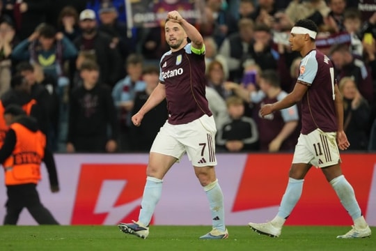 Aston Villa đè bẹp Nottingham Forest 4-0: Bản lĩnh Unai Emery và đêm huyền thoại tại Villa Park
