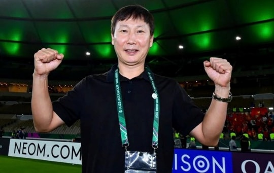 Làn sóng Việt kiều tiếp sức HLV Kim Sang-sik: Chiều sâu đội hình lịch sử cho bóng đá Việt Nam