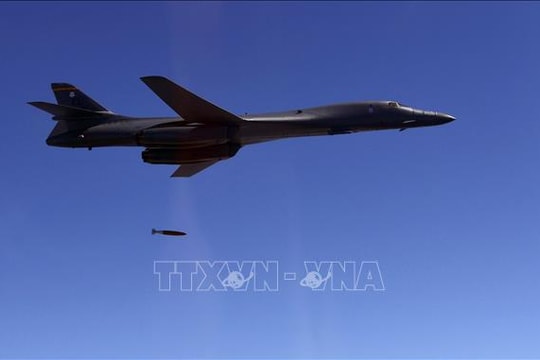 Mỹ khôi phục oanh tạc cơ B-1B và kéo dài thời gian phục vụ của phi đội ném bom chiến lược