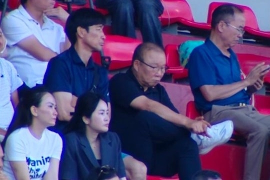 Park Hang-seo vỡ òa chứng kiến CLB Bắc Ninh hạ đội đầu bảng Trường Tươi Đồng Nai 2-1