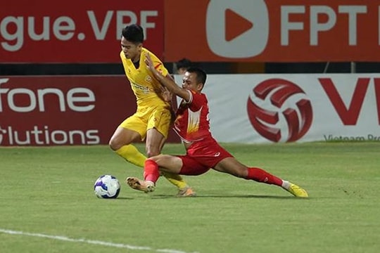 PVF-CAND treo thưởng 8 tỷ đồng trụ hạng: Nghịch lý đắt đỏ hơn ngôi vương V.League