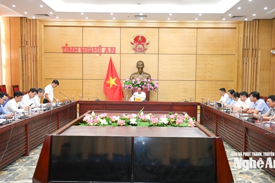 UBND tỉnh cho ý kiến về danh mục mua sắm tập trung, xem xét các quy định về miễn giảm tiền thuê nhà đối với những tài sản công không dùng để ở