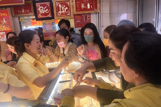 Giá vàng hôm nay 12/5/2026: Bảng giá vàng SJC, nhẫn 9999, vàng thế giới