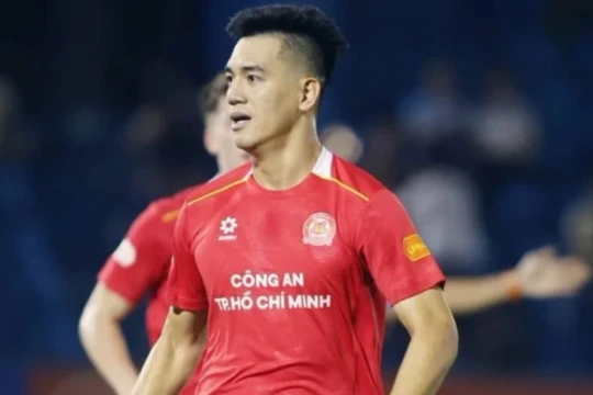 Tiến Linh giải cơn khát bàn thắng sau 225 ngày: Lời xin lỗi muộn màng và sự trở lại của sát thủ