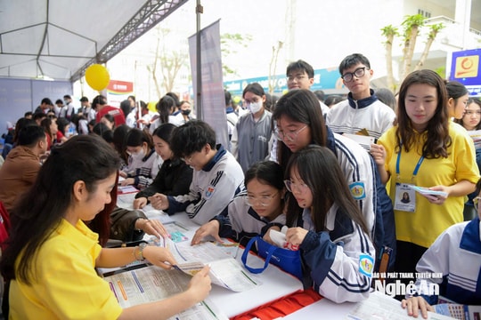 Tín hiệu tích cực trước mùa tuyển sinh đại học 2026