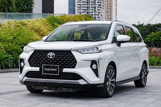 Toyota Veloz Cross 2026: Ưu đãi 100% lệ phí trước bạ và giá lăn bánh tháng 5