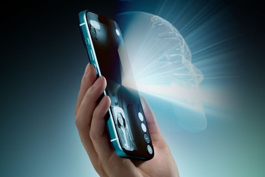 Apple sẽ phát triển “iPhone không gian” với màn hình 3D không cần kính