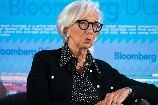 ECB dự kiến tăng lãi suất hai lần trong năm 2026 trước áp lực lạm phát năng lượng