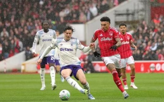Unai Emery và nút thắt Victor Lindelof: Từ trung vệ đến lá chắn thép nơi tuyến giữa Aston Villa