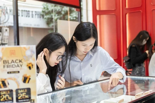 Giá vàng hôm nay 15/5/2026: Bảng giá vàng SJC, nhẫn 9999 24K, vàng thế giới