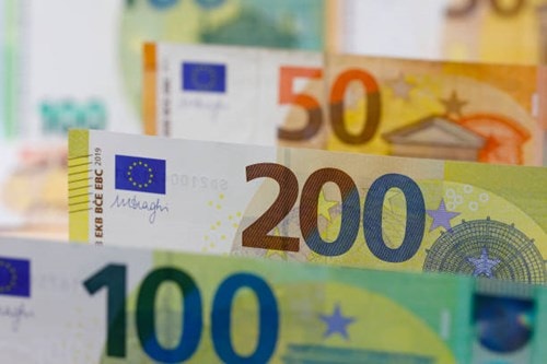 Tỷ giá Euro ngày 14/05 giảm đồng loạt, giá bán thị trường tự do lùi về 30.871 VND/EUR