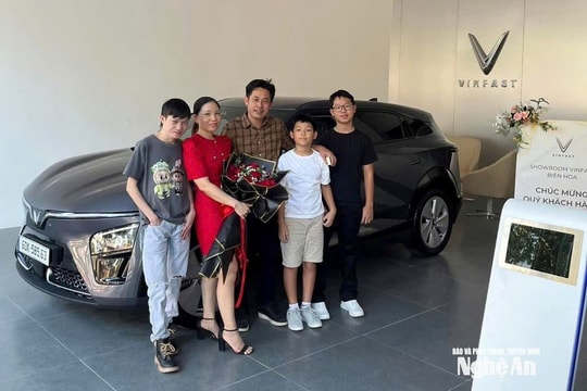 Chủ xe Đồng Nai chọn VinFast VF 7 vì “xe điện chính là tương lai”