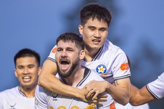 Công an TP.HCM 2-2 Đà Nẵng: Cựu tuyển thủ U23 Việt Nam ghi bàn rồi nhận thẻ đỏ; World Cup 2026 khép lại với De Ligt