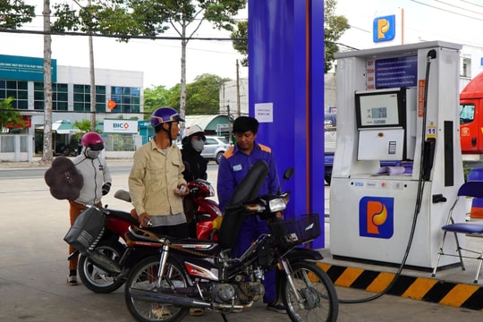 Giá xăng dầu hôm nay 18/5: Bảng giá xăng dầu Petrolimex, PVOIL, Mipec, Thalexim