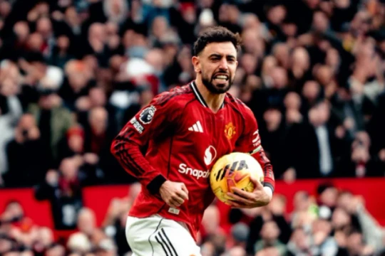Man Utd đối đầu Nottingham Forest: Bruno Fernandes đi tìm kỷ lục kiến tạo lịch sử