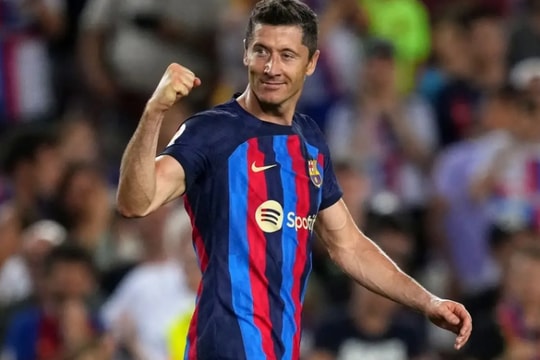 Robert Lewandowski và di sản vĩnh cửu: 10 lý do khẳng định vị thế huyền thoại tại Barcelona