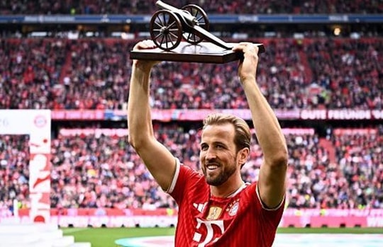 Harry Kane thống trị Bundesliga: Phá vỡ kỷ lục của Lewandowski và Ronaldo sau mùa giải lịch sử