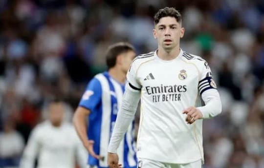 Chuyển nhượng tối 17/5: MU nhắm Federico Valverde, Real Madrid săn đón Rodri
