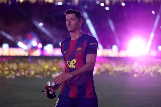 Robert Lewandowski chia tay Barcelona: 5 bến đỗ tiềm năng cho trung phong Ba Lan