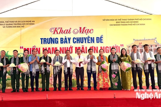 Khai mạc trưng bày chuyên đề “Miền Nam nhớ mãi ơn Người”