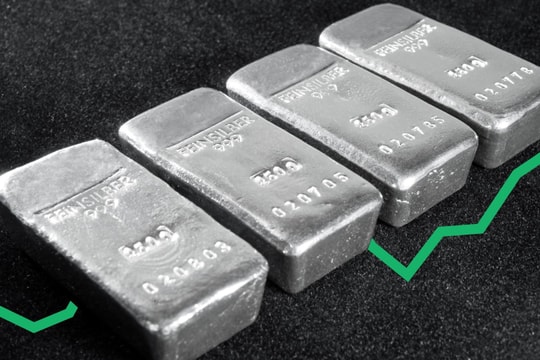 Giá bạc hôm nay 18/5/2026: Bạc thỏi mất tới 6 triệu đồng/kg, rời mốc 82 triệu
