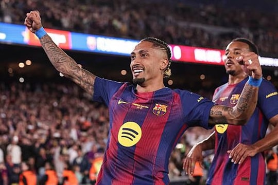 Barcelona thắng Real Betis 3-1: Kỷ lục toàn thắng sân nhà và lời tri ân Lewandowski