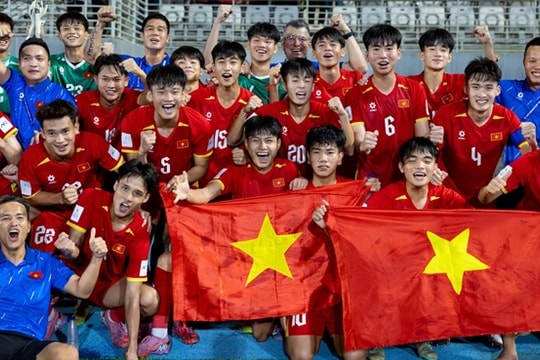 Cổ động viên Thái Lan chỉ trích FAT, kêu gọi học tập kỳ tích World Cup của U17 Việt Nam