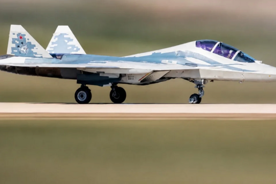 Nga ra mắt tiêm kích Su-57 phiên bản hai chỗ ngồi: Tối ưu cho tác chiến hiện đại