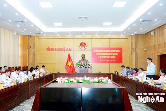 Đoàn khảo sát của Ủy ban Văn hóa và Xã hội của Quốc hội làm việc với UBND tỉnh Nghệ An