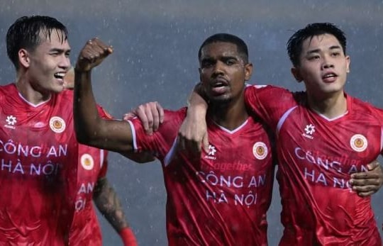CAHN vô địch V-League 2025-2026: Cuộc đi săn những kỷ lục vô tiền khoáng hậu