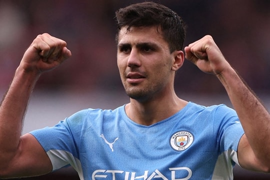 Real Madrid chốt kế hoạch đón Rodri và biến động tương lai Rashford tại Barcelona