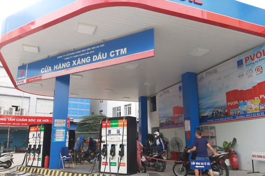 Giá xăng dầu điều chỉnh từ 15h, RON95 ở mức 25.549 đồng/lít